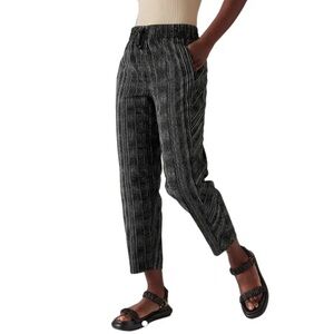 Athleta arrival pant Amara stripe black size 4